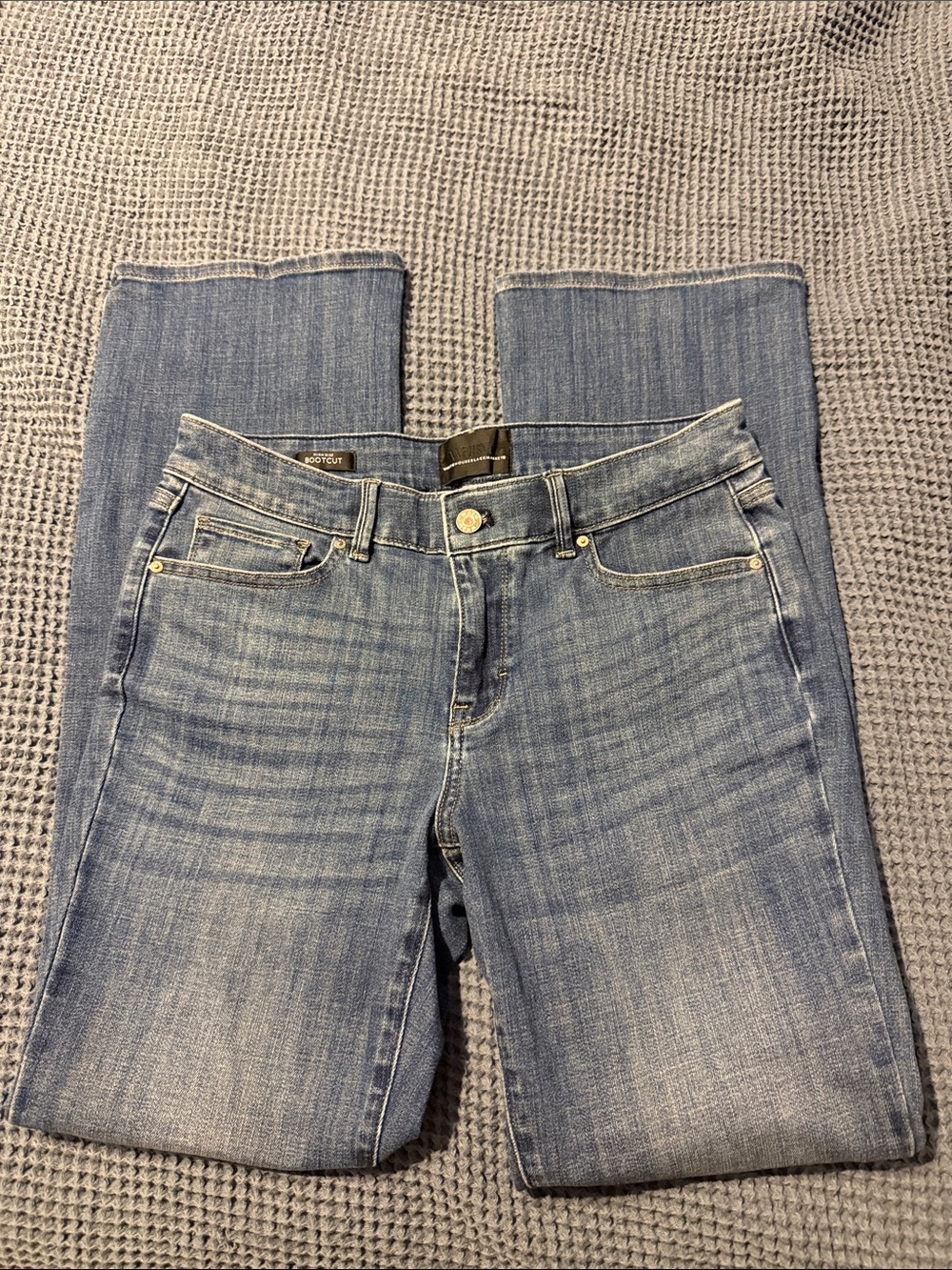 White House Black Market Light Blue Women’s Boot Cut Jeans